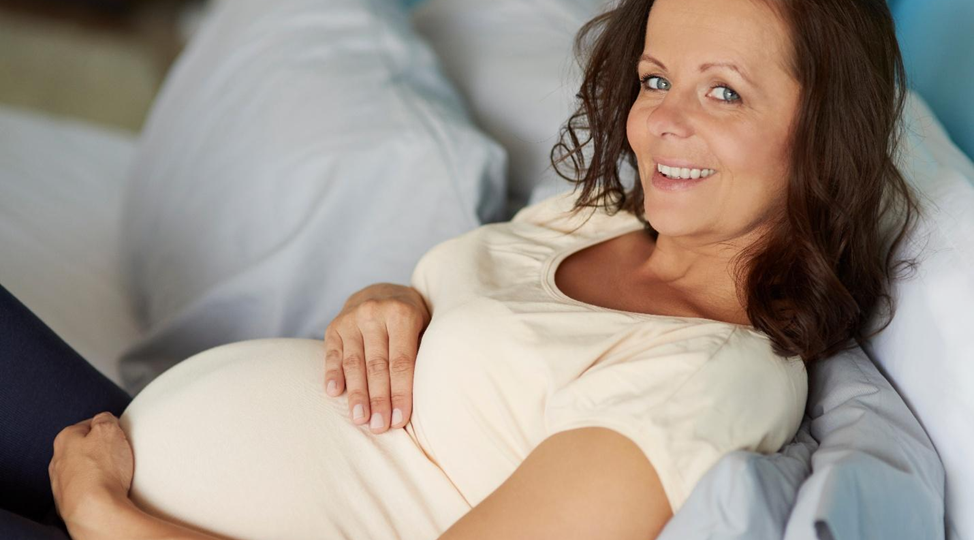 Трудно ли забеременеть после 40-45 лет? Яйцеклетки и старение