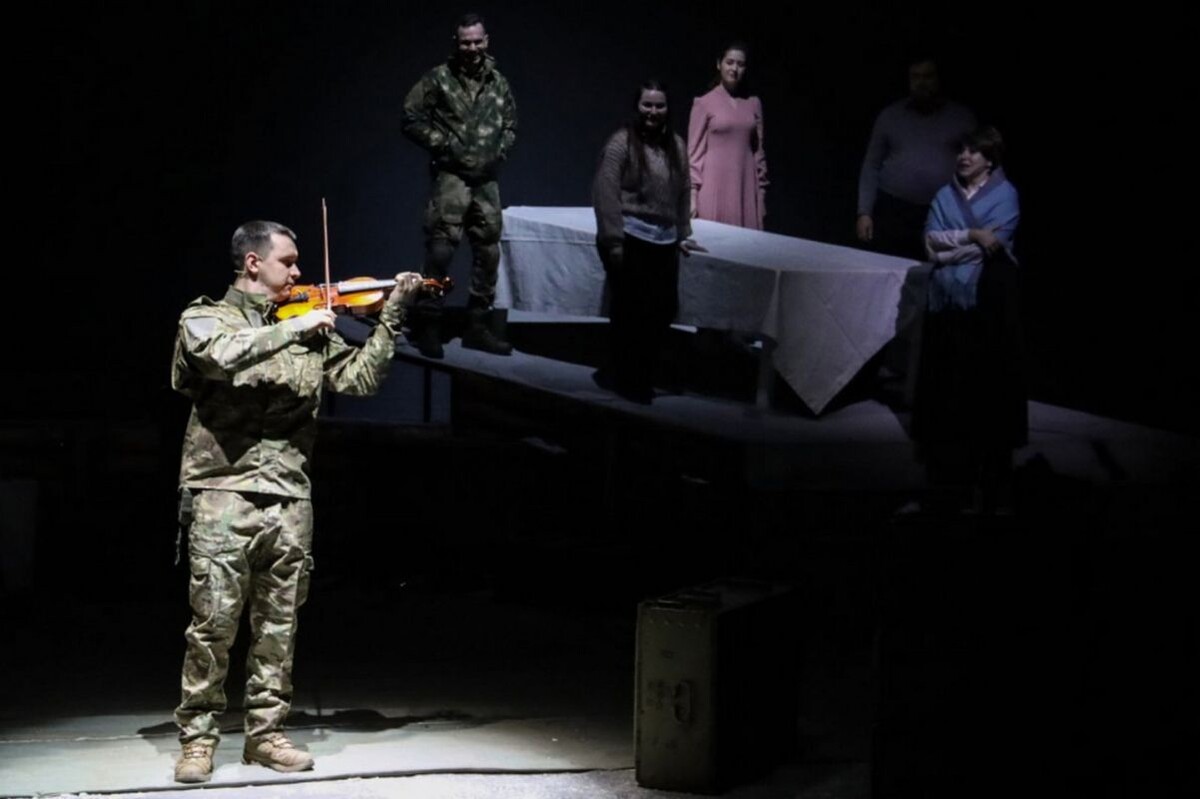    Фото: Луганский академический русский драматический театр имени Павла Луспекаева