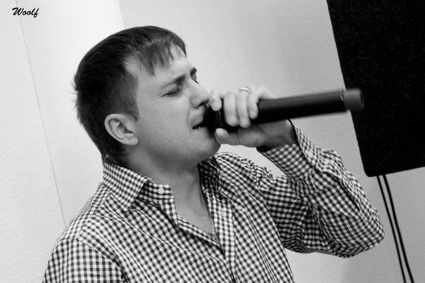 Меня зовут Александр Если Вам интересны песни известных исполнителей, но в иной подаче?! Тогда Вы по адресу!!!