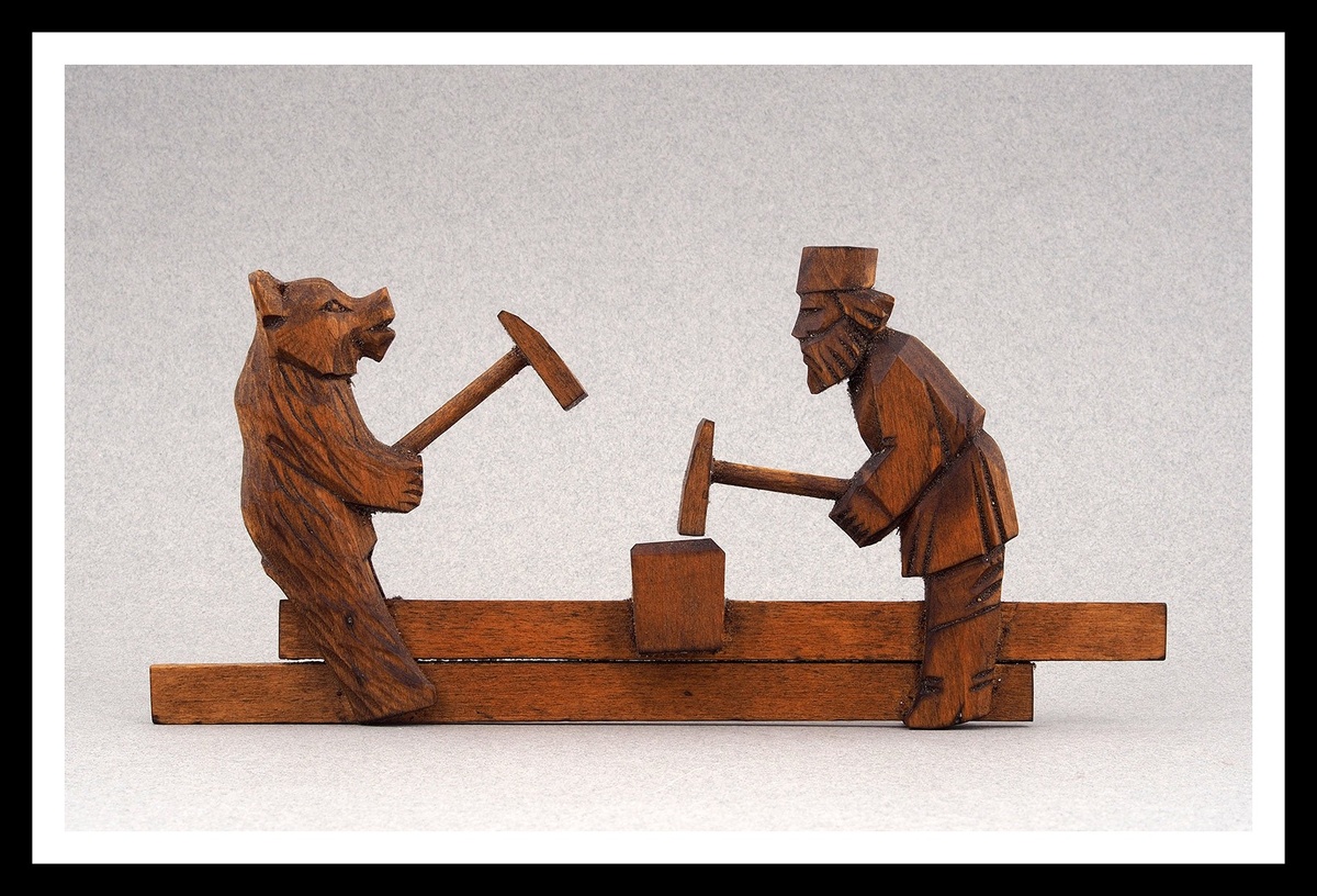 Кузнецы Богородские. Такие же выпускала Артель им.Малютина