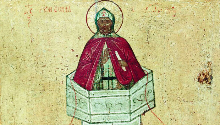 Преподобный Симеон на столпе (фрагмент русской иконы XV века). Фото: wikimedia.org, общественное достояние 