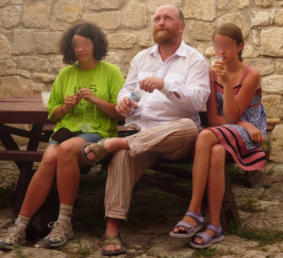    Виктора Елизарова признали виновным в домогательствах к несовершеннолетнимСоцсети