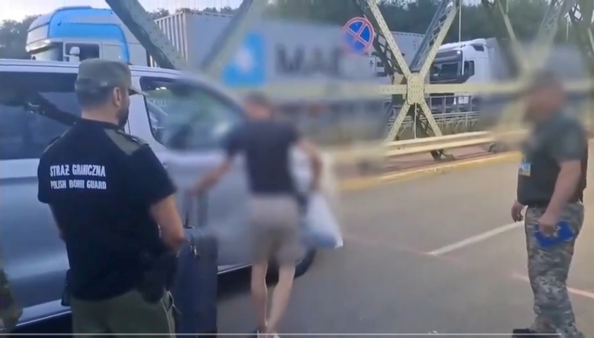 Стапан возвращается на родину