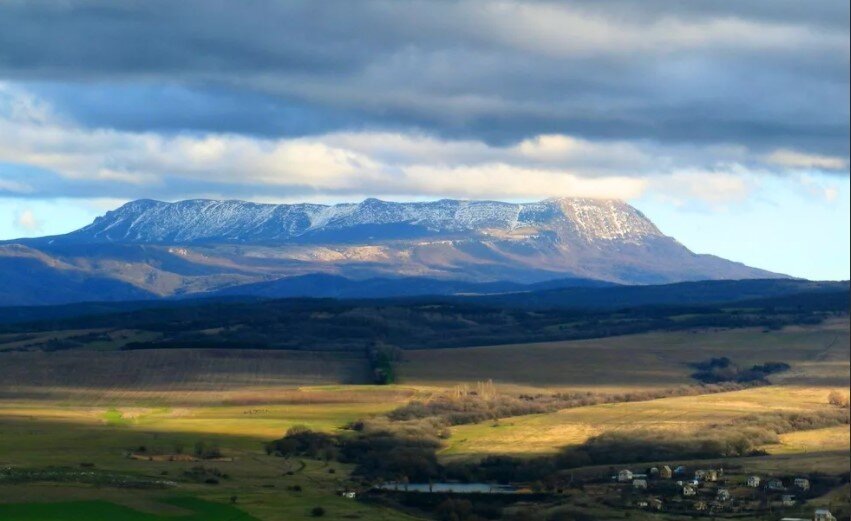 Фото из открытых источников. Гора Чатыр-Даг.