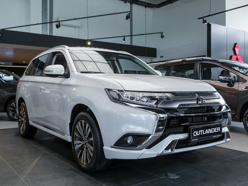 Mitsubishi Outlander III Рестайлинг 3. Источник иллюстрации - auto.ru