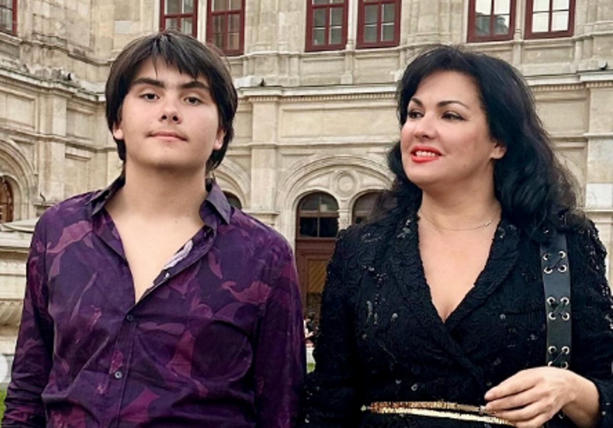 Анна Нетребко с сыном Тьяго. Фото: соцсети