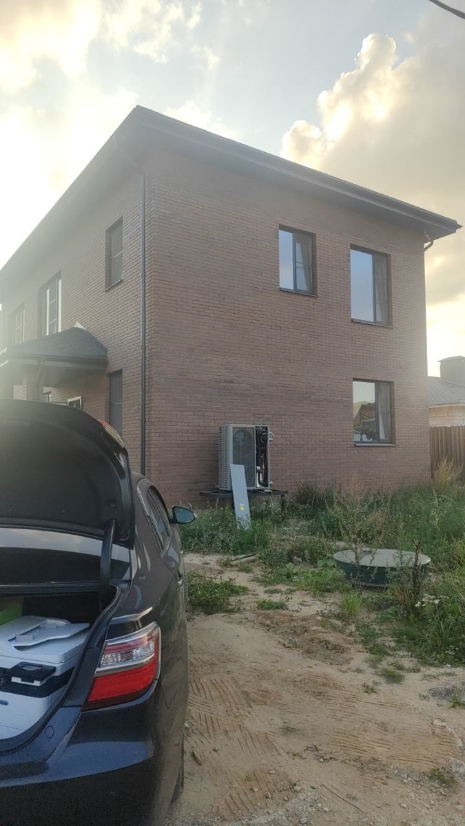 тепловой насос подойдёт для дома до 250 метров квадратных всё зависит от теплопотерь 