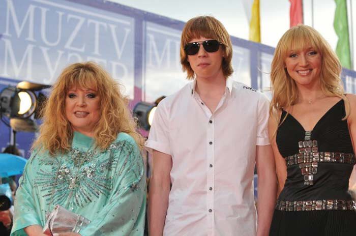 Никита Пресняков с мамой и бабушкой. Фото: АиФ