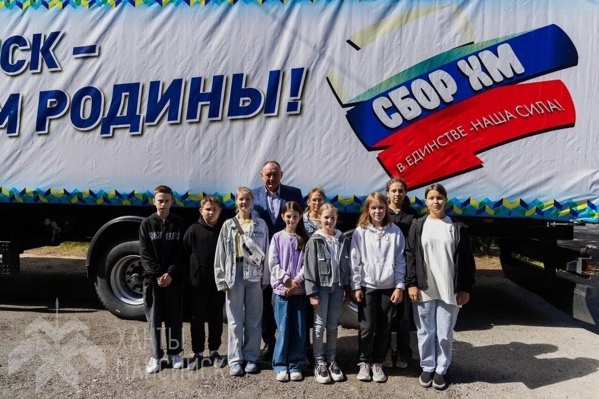    Организация «СборХМ» трехлетие со дня своего образования отметила доставкой в Макеевку более 60 тонн гуманитарного груза