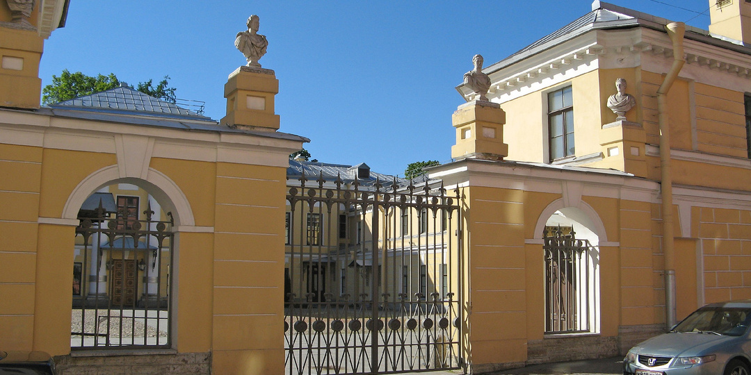 Культурная жизнь писателя