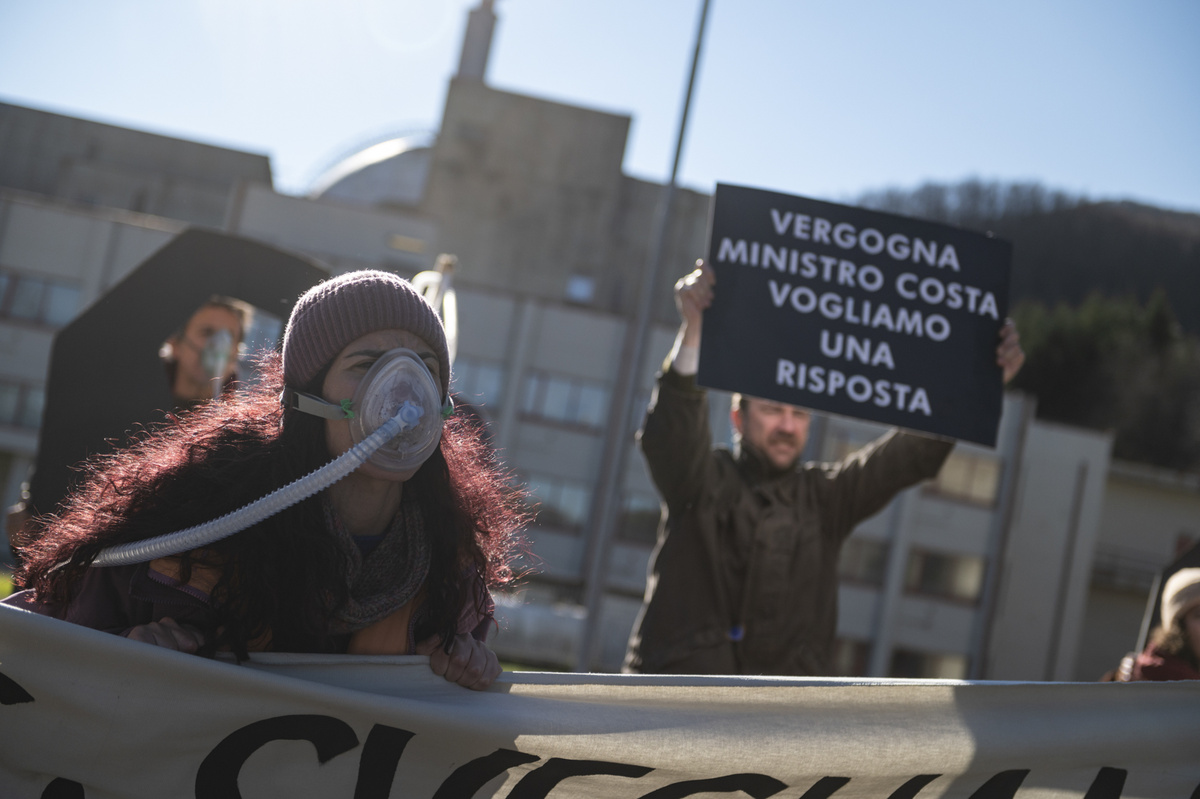 Кадр из фильма «Ложная память» (2022)