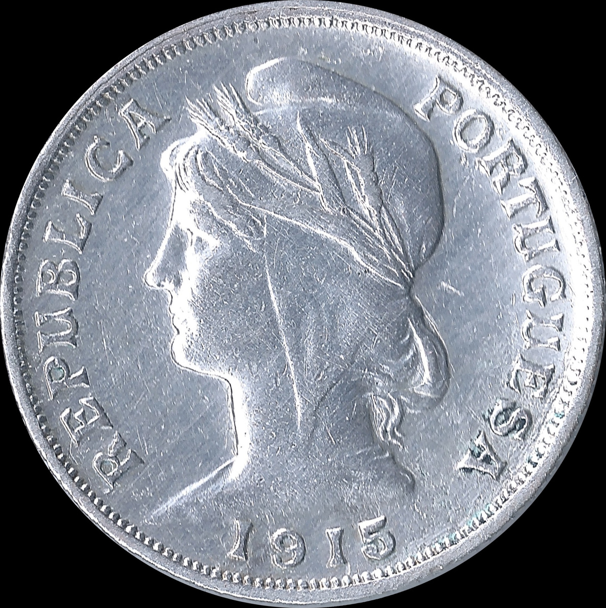 Аверс монеты 10 сентаво 1915 года.