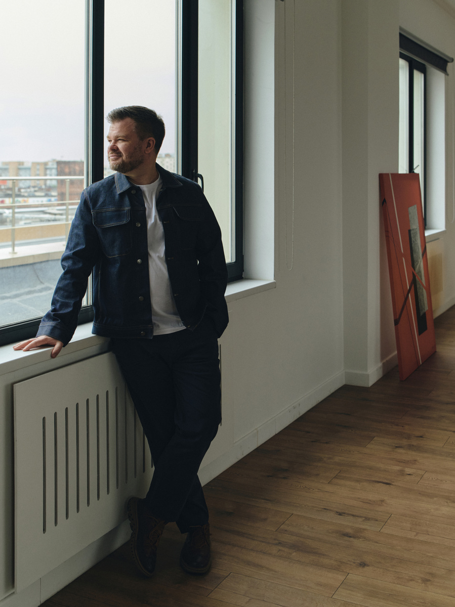 Мы развиваемся как маркетплейс в разных категориях, не только в Consumer Electronics. Например, быстро растем в DIY-категории, примерно такими же темпами, как наши большие братья по цеху — классические маркетплейсы