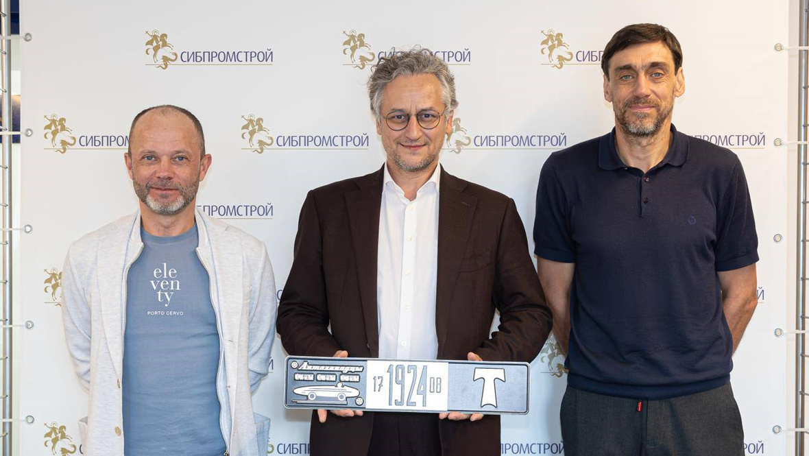    Дмитрий Парфенов, Дмитрий Шаповал и Юрий Ковтун.ФК «Торпедо»