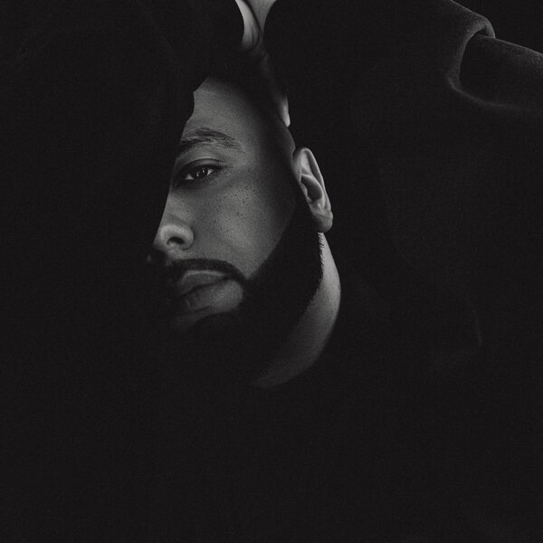     Артём Качер сделал апгрейд ранних треков в «Xronikе»