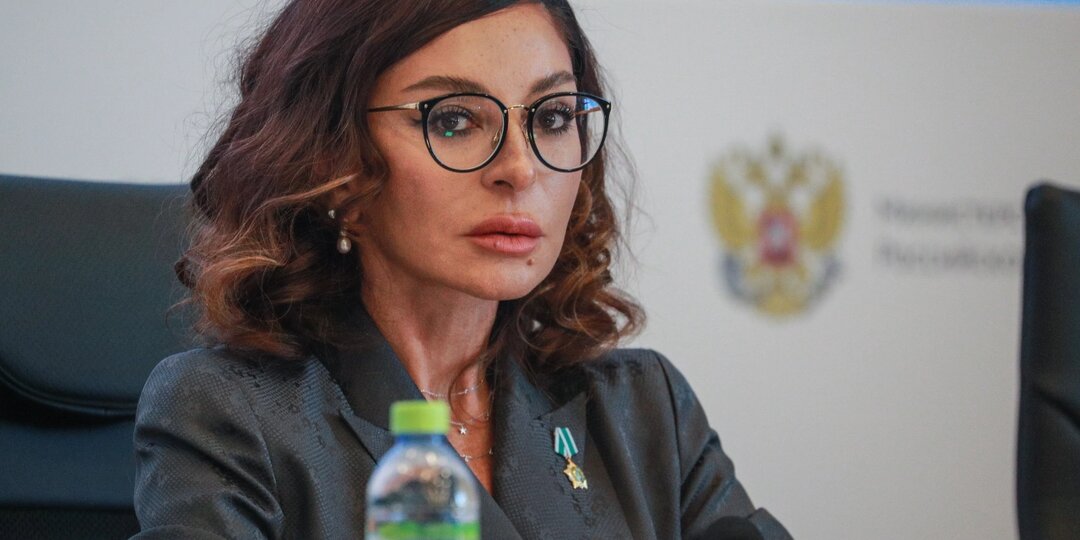 Скандал за скандалом. Жена Ильхама Алиева - вот на кого следует обратить внимание