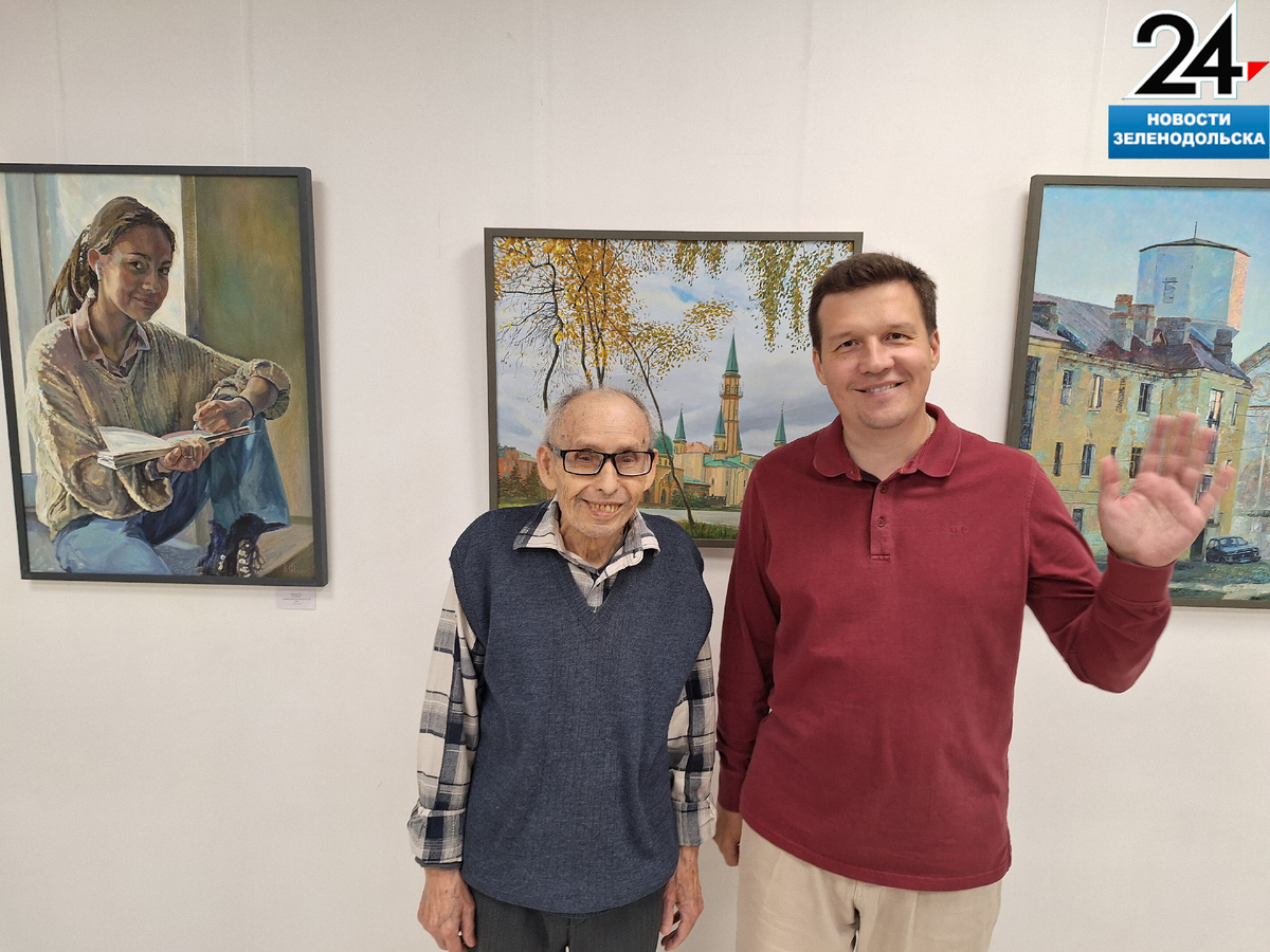 На выставке соседствуют картины мэтров и молодых художников. Халимжан Сибгатуллин и Сергей Царёв