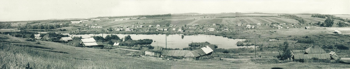 Село Канасаево Жедринской волости Сызранского уезда Симбирской губернии. Около 350 дворов, более 1600 жителей. Панорама Канасаево в 1960-е годы.