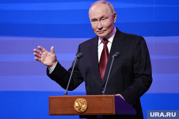 Путин заявил, что Москва занимает второе место среди мировых экономик
Фото: Роман Наумов © URA.RU