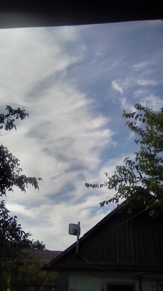 Могу долго смотреть на облака