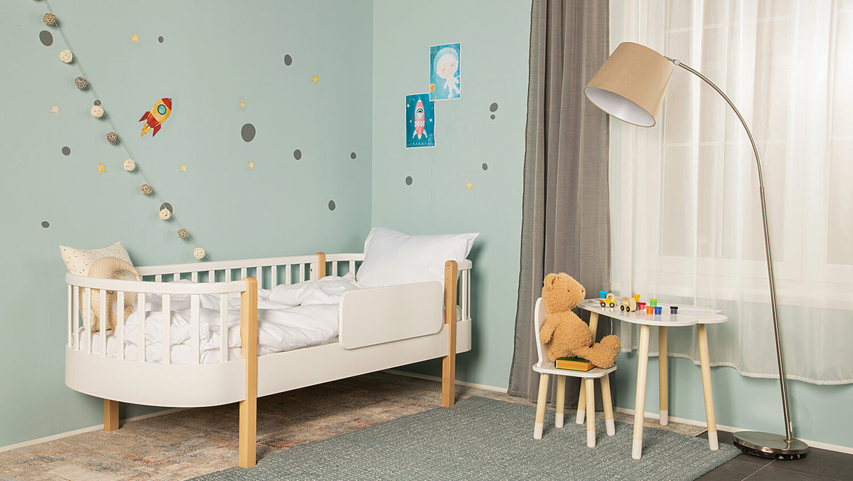    Дети в кроватках подвергаются воздействию вредных химикатов, содержащихся в их матрасах. Источник изображения: oskemen.askona.kz