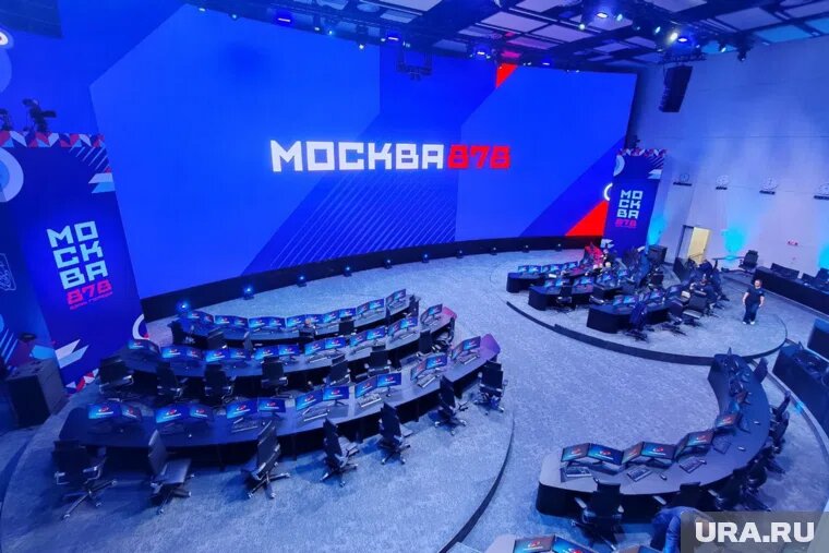 Путин совместно с Собяниным и Банковым приняли участие в открытии НКЦ
Фото: Екатерина Лазарева © URA.RU