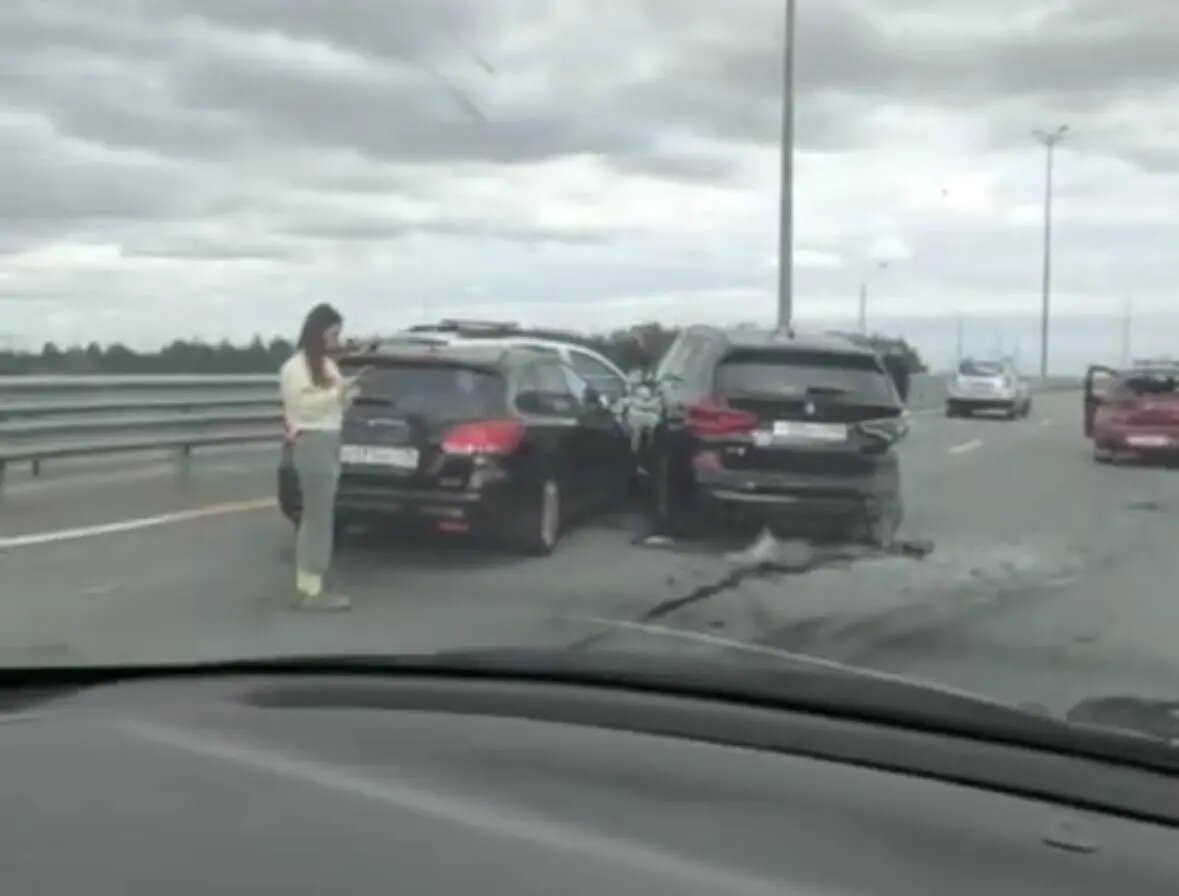    Фото: скриншот видео телеграм-канала Мегаполис | ДТП и ЧП | Санкт-Петербург | Питер