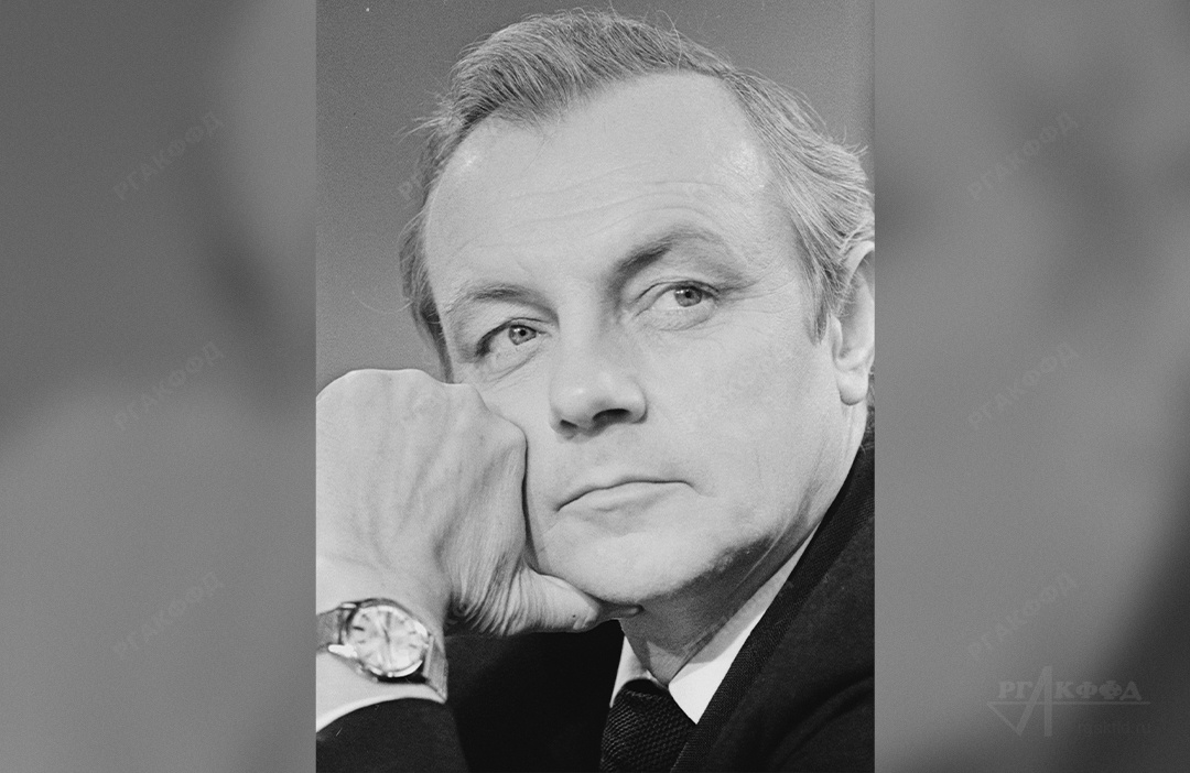 Актёр Ленинградского Большого драматического театра К.Ю. Лавров / Москва, 09.10.1973 г. / Фотограф: Б.Е. Вдовенко / РГАКФФД. Арх.№ 0-385685