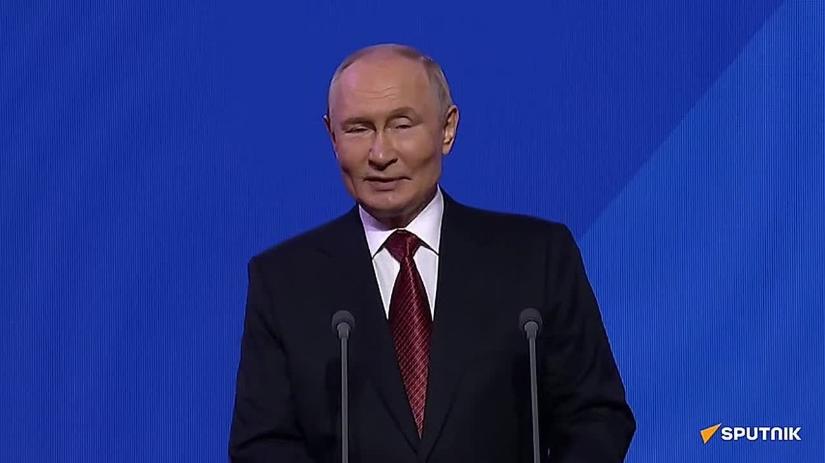 Денег не хватает.. всегда и везде.. но мы все еще держимся, Владимир Владимирович!