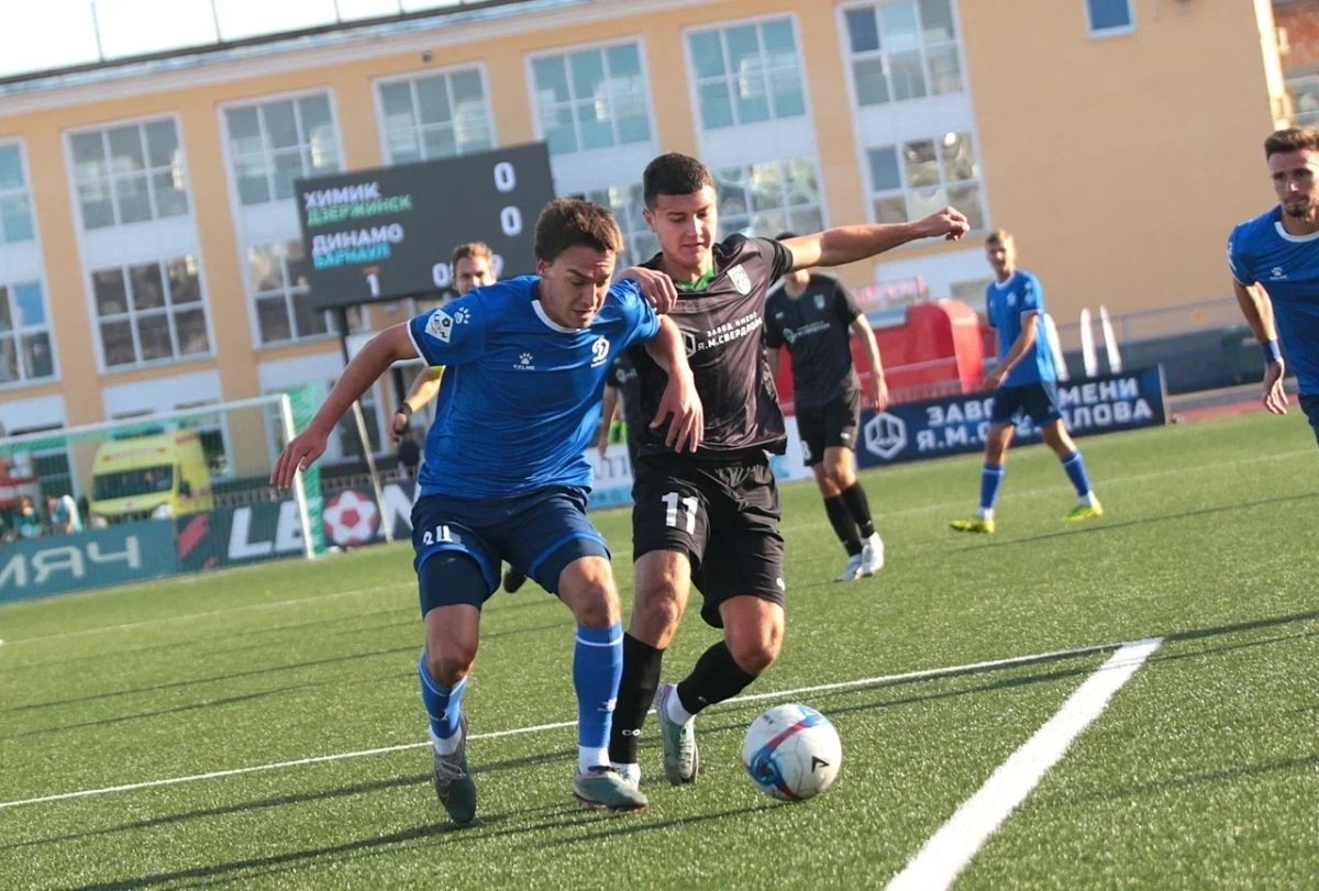    В отличную футбольную погоду дзержинцы показали отличную игру