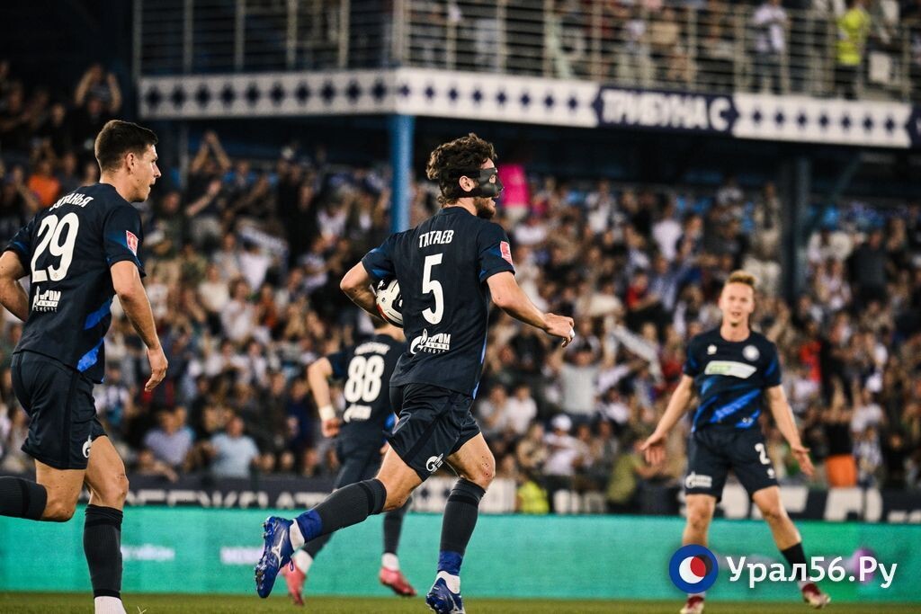    Провалы в обороне и нереализованный пенальти: ФК «Пари НН» из Нижнего Новгорода победил ФК «Оренбург» – 3:1