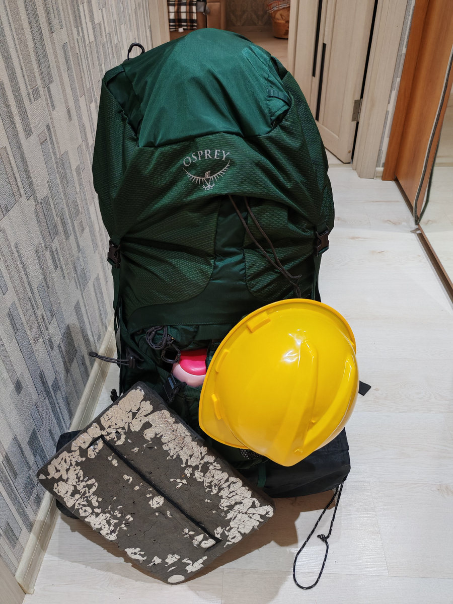 Мой рюкзак на выходе из дома, 21,7 кг. Плюс был еще маленький рюкзак около 4 кг