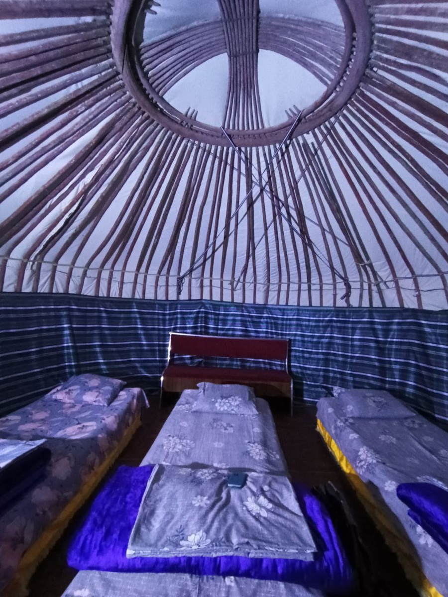 Только на фото увидела, что у нас была ещё и лавка))