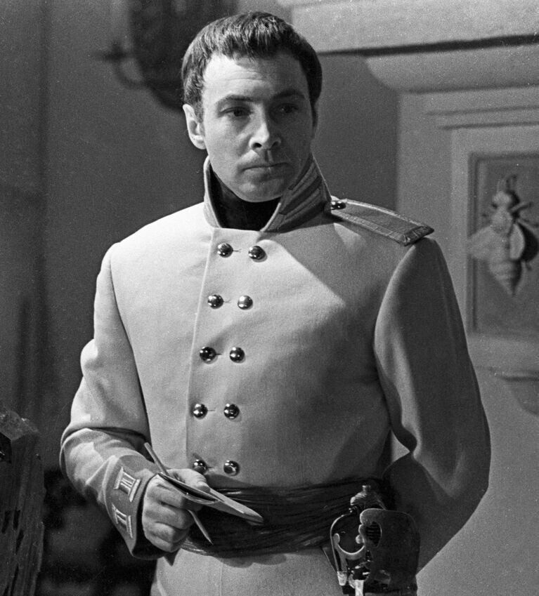 Вячеслав Тихонов в роли Андрея Болконского