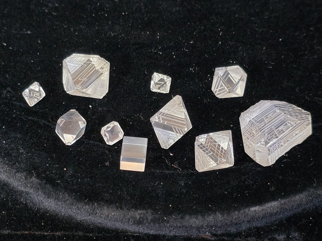 Модели огранки якутских алмазов