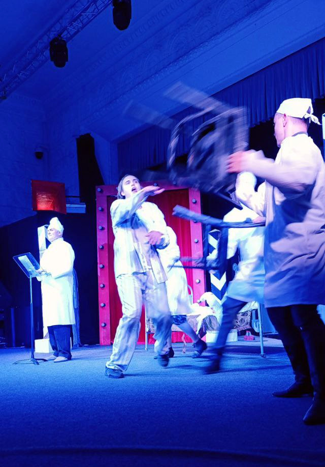 Фото из архива театрального проекта "ПРЕДУПРЕЖДЕНИЕ"