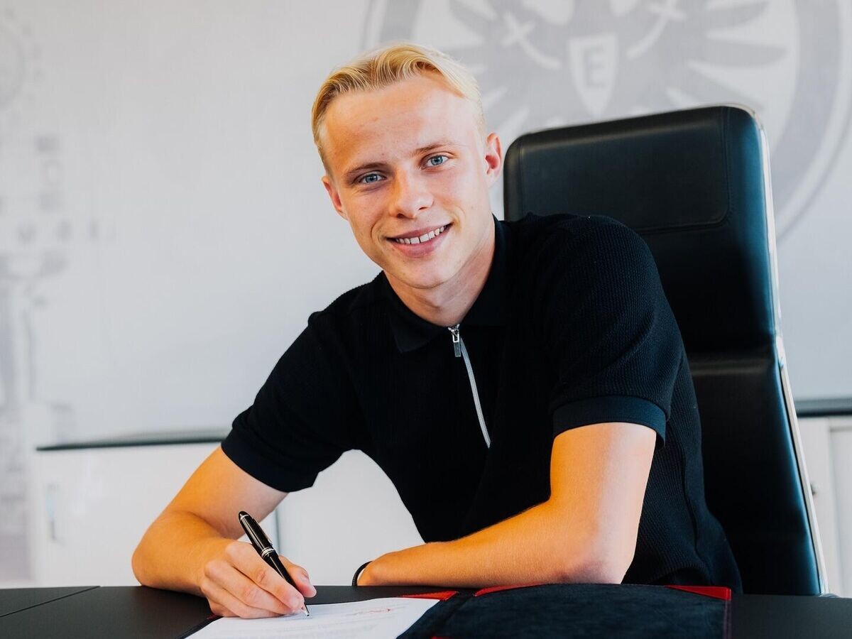    Оскар Хойлунд