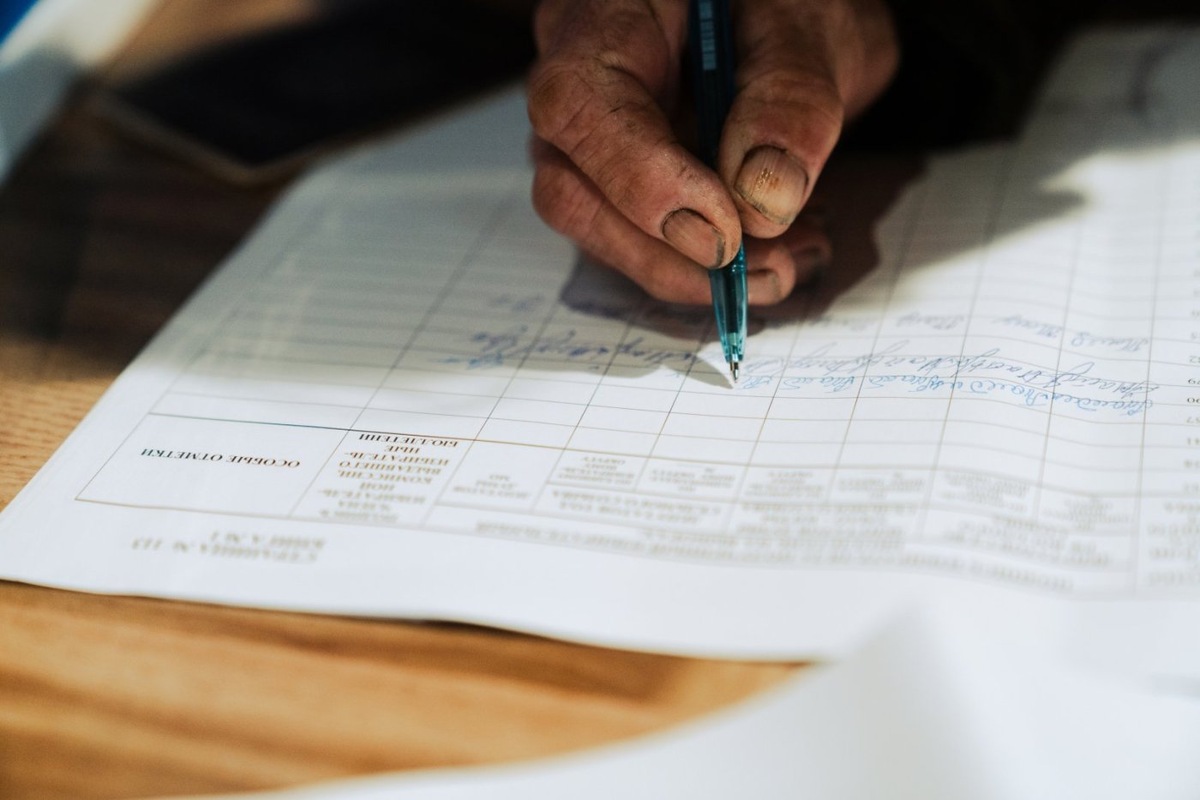    В Югре в день выборов можно оформить заявление для голосования на дому