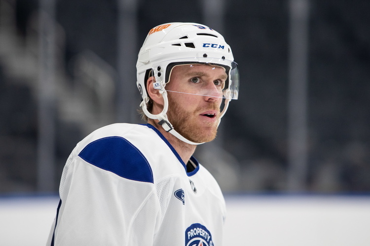    Коннор Макдэвид / фото: Amber Bracken, globallookpress.com