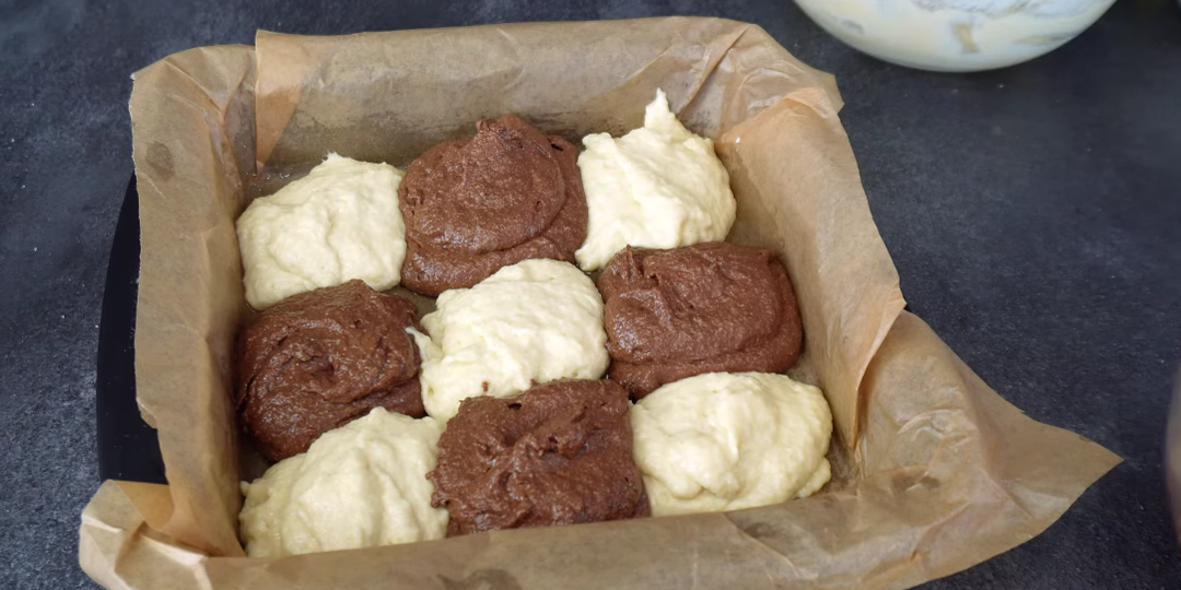 Забудьте о сухих и пресных коржах... Манник "Пятнашки" на кефире без ВОЗНИ — нежный, пористый, как из кондитерской.