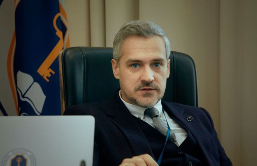 Директор школы