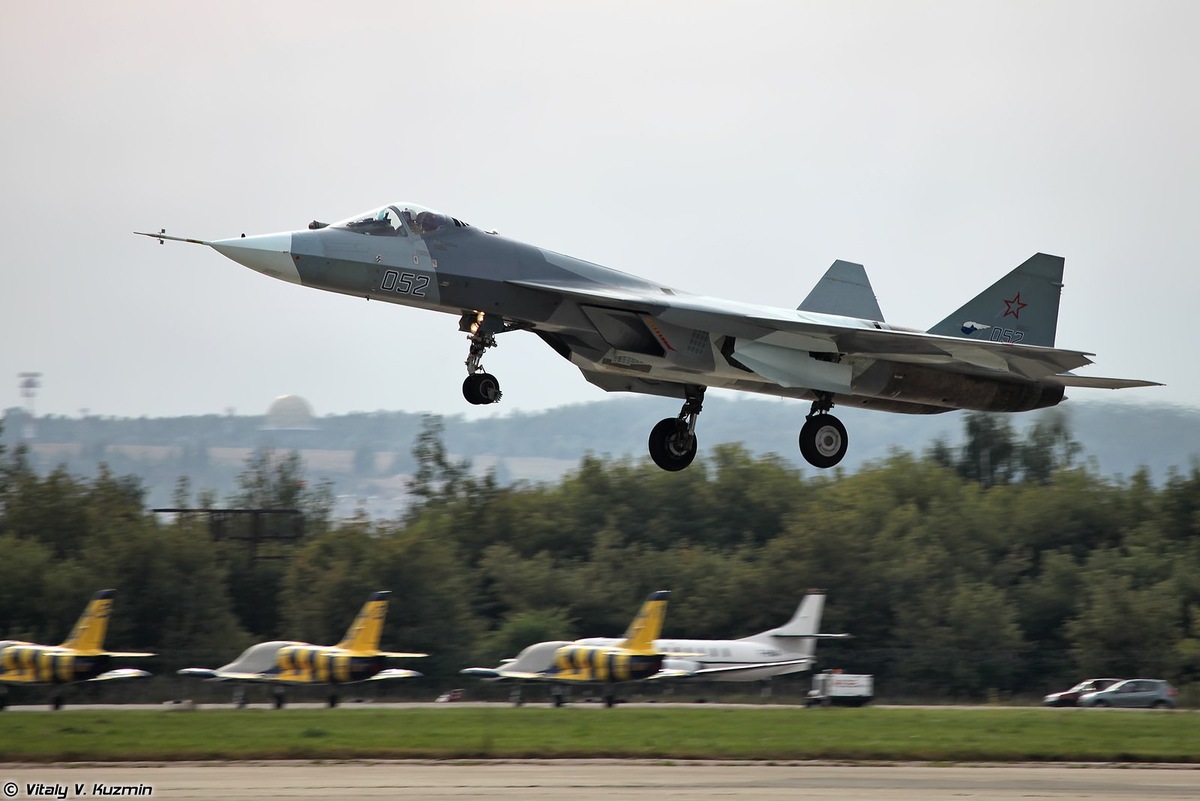   Су-57