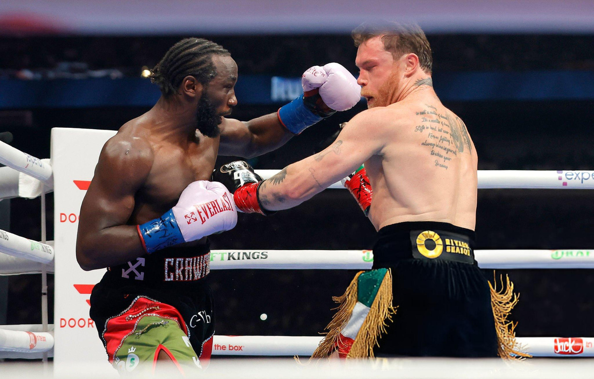     Теренс Кроуфорд и Сауль Альварес