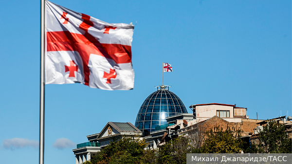     Фото: Михаил Джапаридзе/ТАСС   
 Текст: Андрей Резчиков,   
Дмитрий Александров, Тбилиси