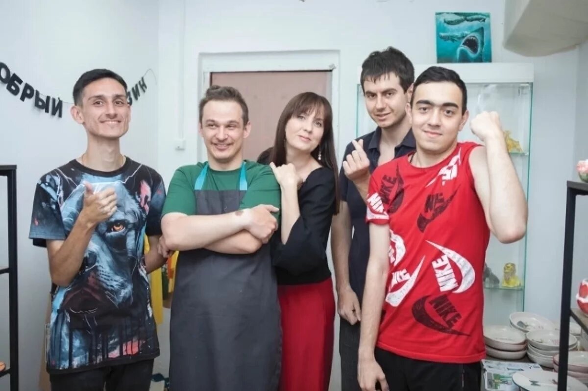    Созданная Богданой Рудневой организация помогает ребятам с аутизмом, синдромом Дауна и другими ментальными нарушениями.