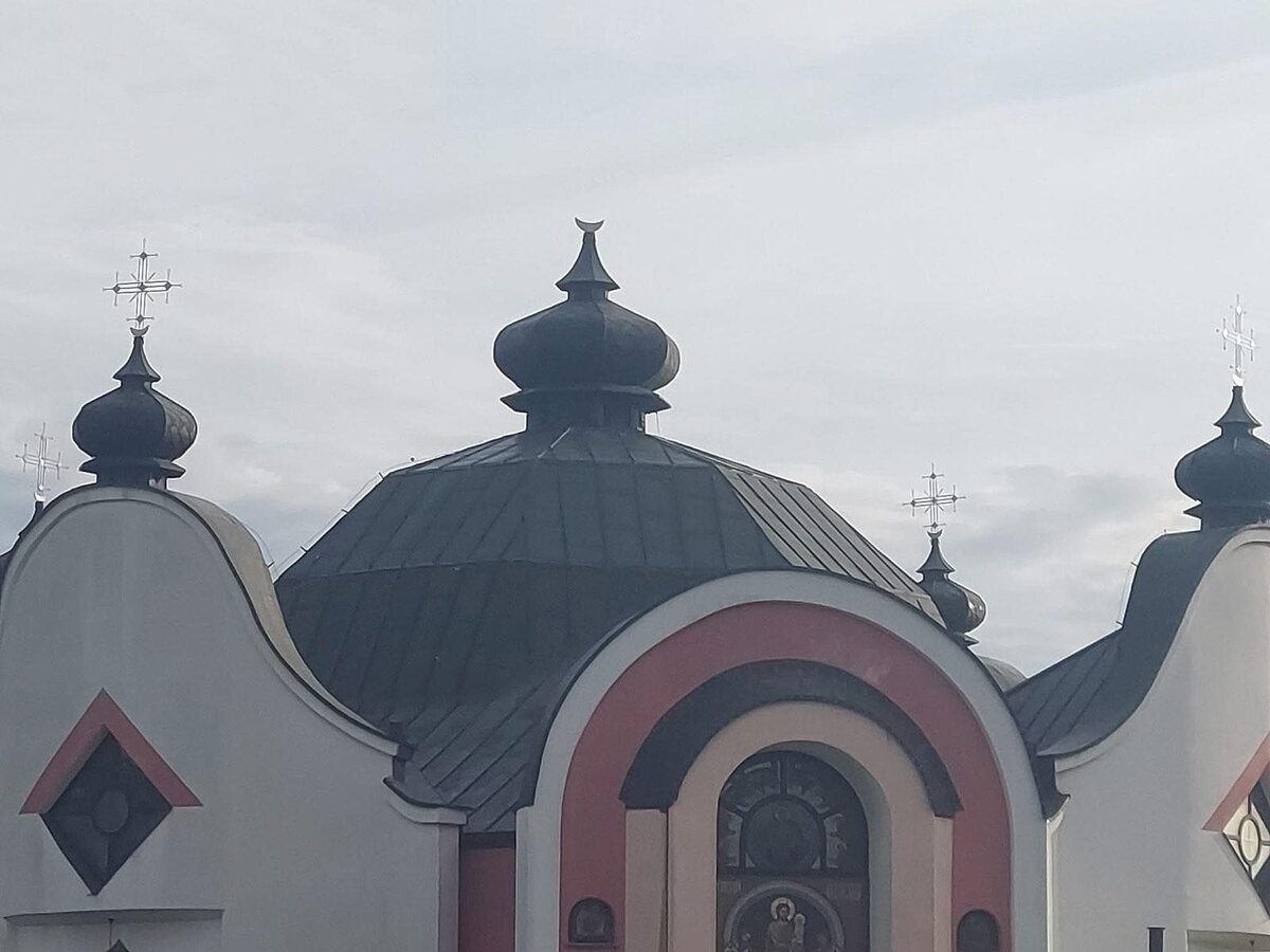    Посол Украины возмущён и обеспокоен осквернением украинской церкви в Польше