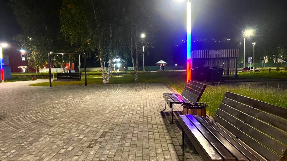    Первый этап завершен: в Нижневартовске открыли сквер Героев