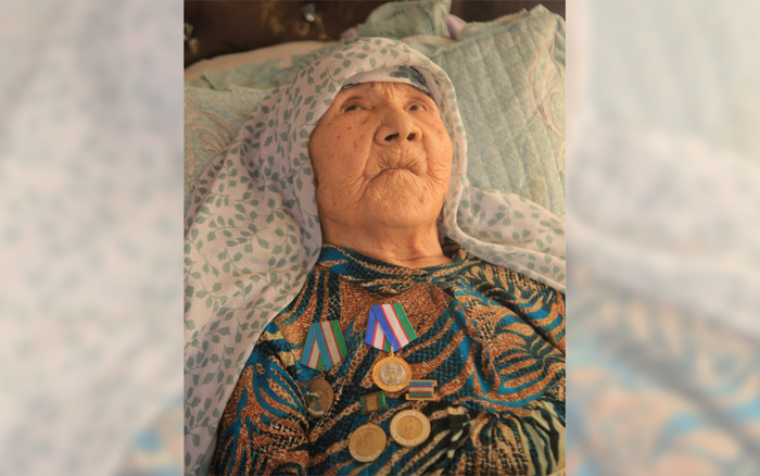 Самая старая женщина на планете Хувайдо-апа Умарова (Тошматова)