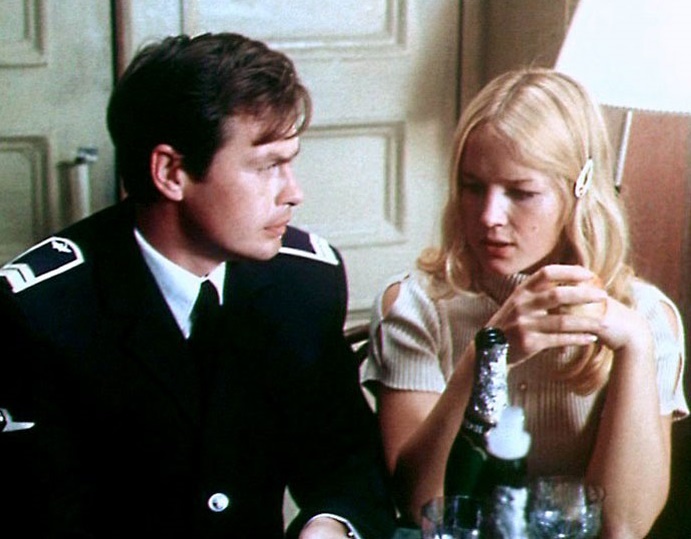 Кадр из фильма «Старшей сын» (1975). Скриншот.