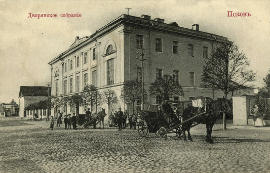 Один из Домов предводителя дворянства